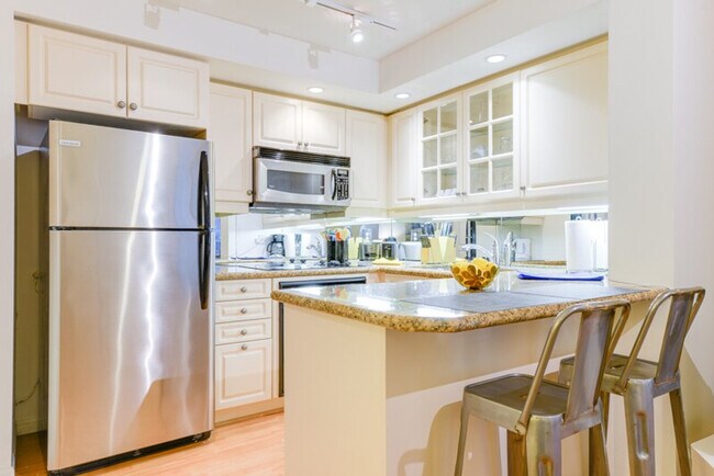 Building Photo - 21 Nelson St