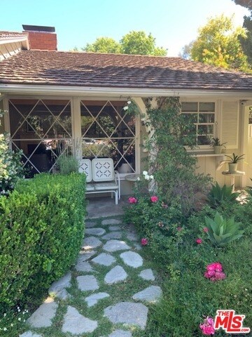 Foto del edificio - 3830 Vineland Ave