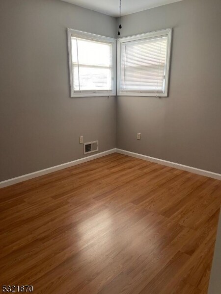 Foto del edificio - 70 Fernwood Crescent