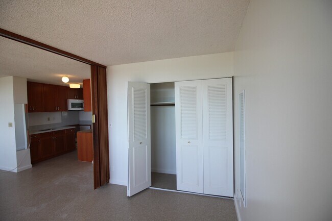 Photo - Secured Building -Studio, 1 Bath, 1 Parkin... Apartment