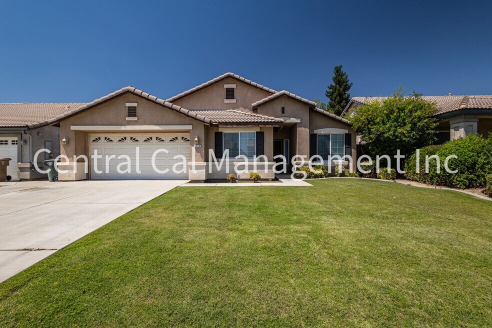 4 Bedroom/2 Bath Home in the Southwest - $2495 per month!