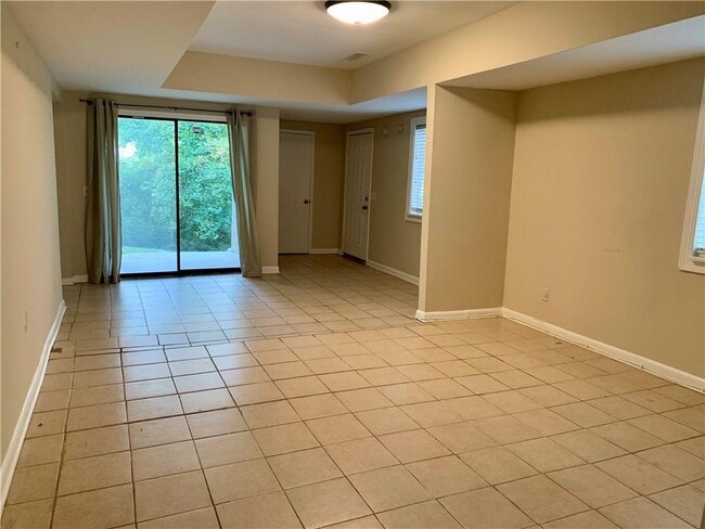 Foto del edificio - 5931 Kay Dr NW