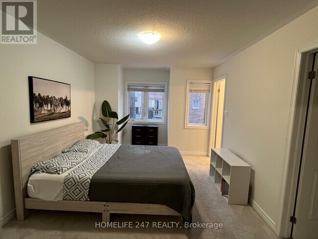 Photo du bâtiment - 3969 Leonardo St