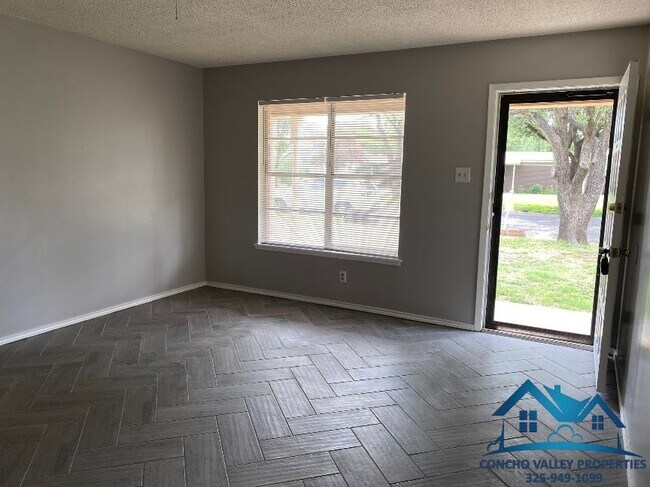 Foto del edificio - 263 Mockingbird Ln
