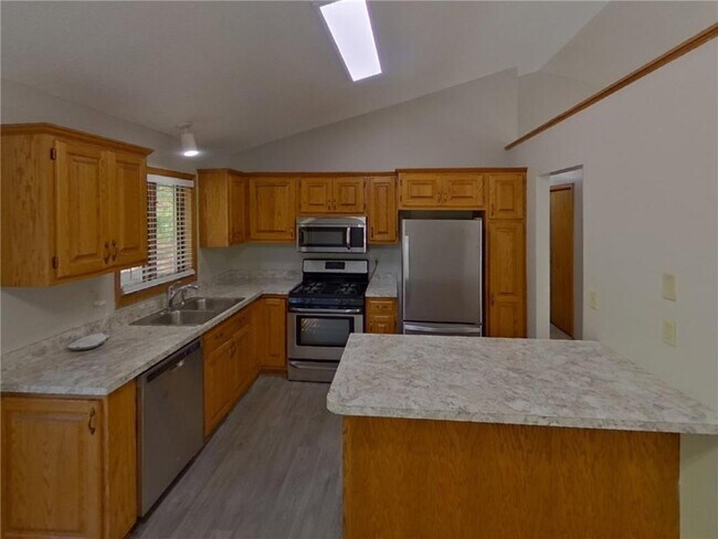 Building Photo - 1579 Ashbury Ct