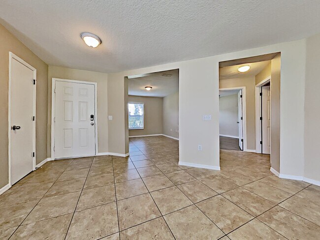 Building Photo - 4544 Barbados Loop