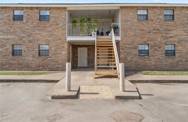 Foto del edificio - 317 N Katy Rd