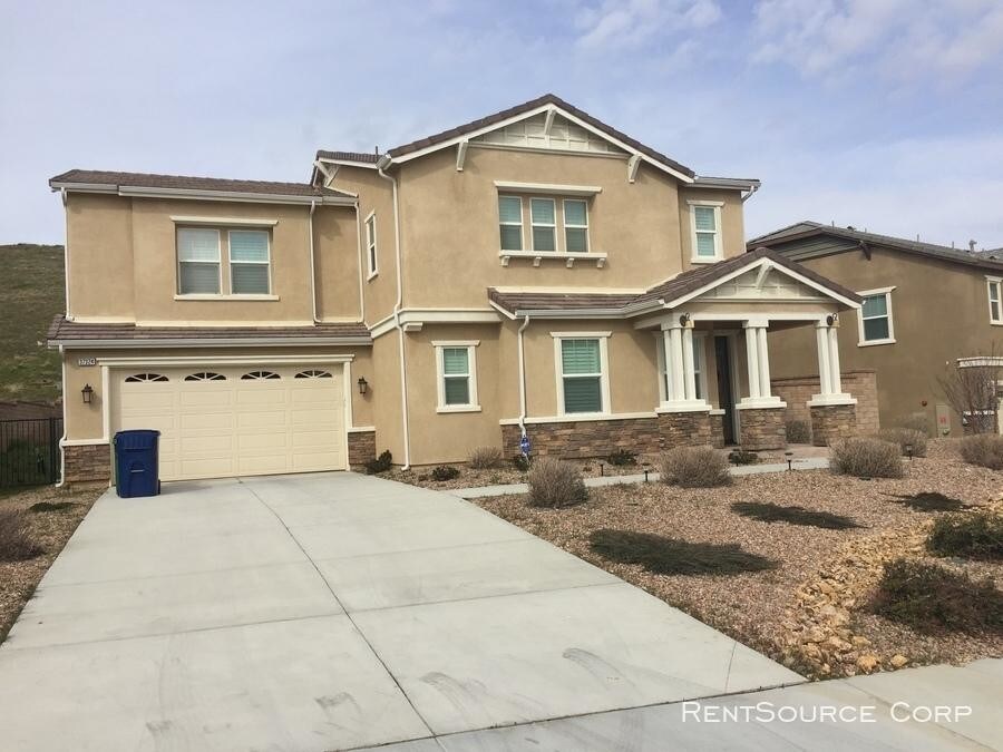 Primary Photo - 6 bedroom in Palmdale CA 93551
