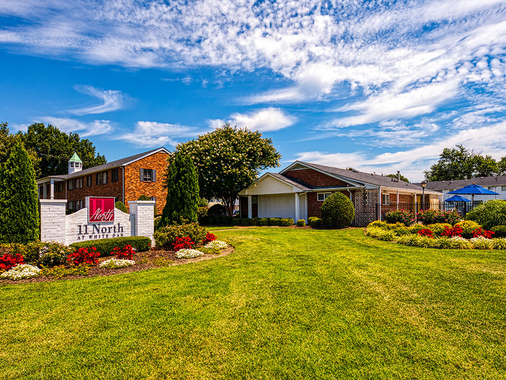 Apartments At White Oak