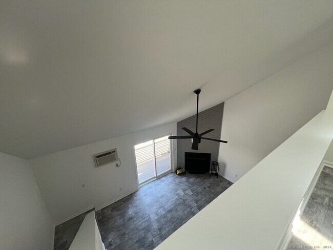 Foto del edificio - 2 Jeanette Rd