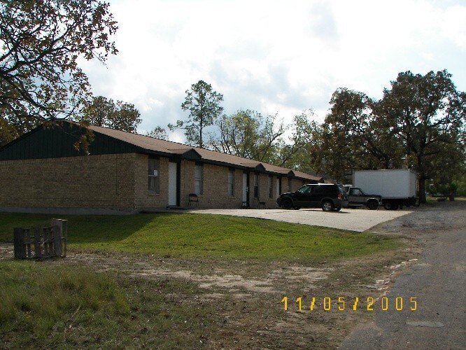 Primary Photo - Chester Apartments