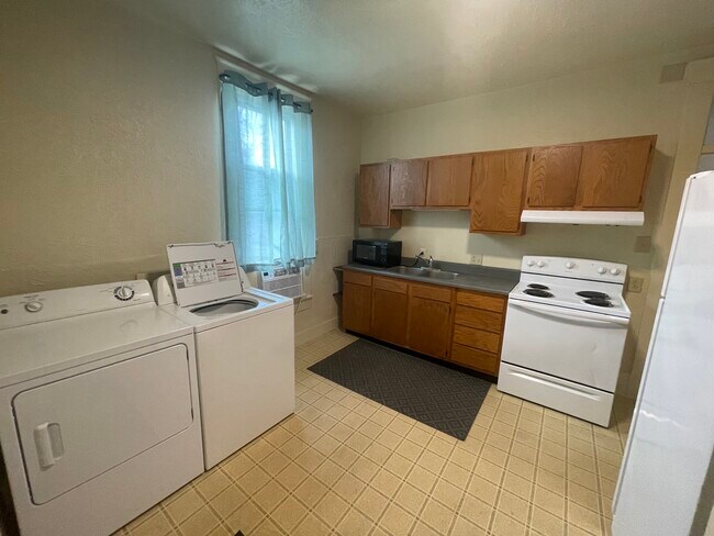 Foto del edificio - 1029 N 7th St