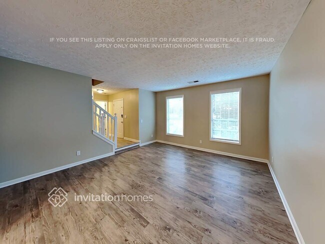 Foto del edificio - 6021 Woodcreek Dr