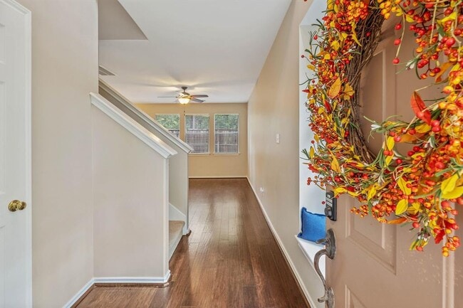 Building Photo - 50 Leafstalk Ct