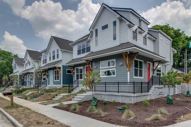 Foto del edificio - East Nashville Townhome Available Now!