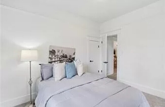 Foto del edificio - 2715 59th Ave NE