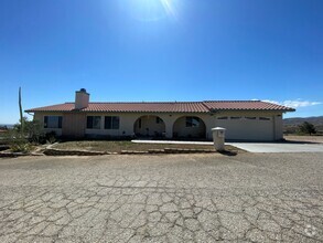 Building Photo - 35410 Alida Ln