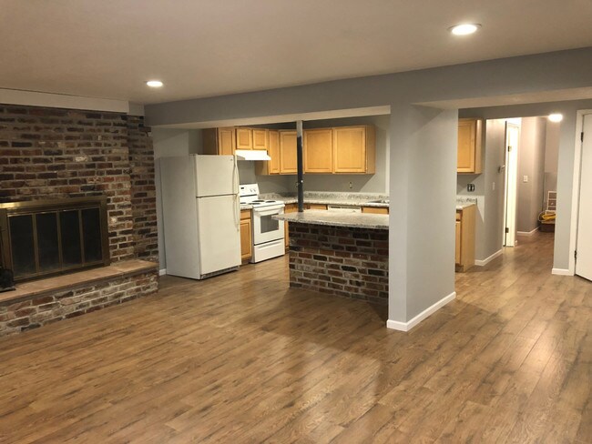 Building Photo - 4016 Baughman