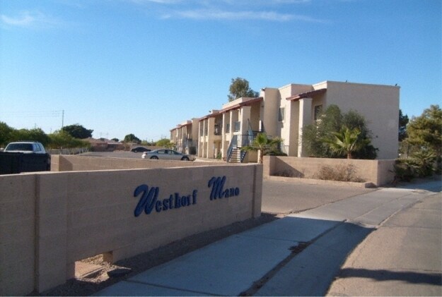 Primary Photo - 215 N Marshall Loop
