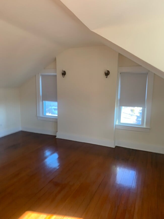 Sala de estar - 283 Mile Square Rd
