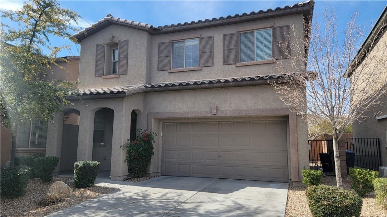 Foto principal - 9029 Castledowns St