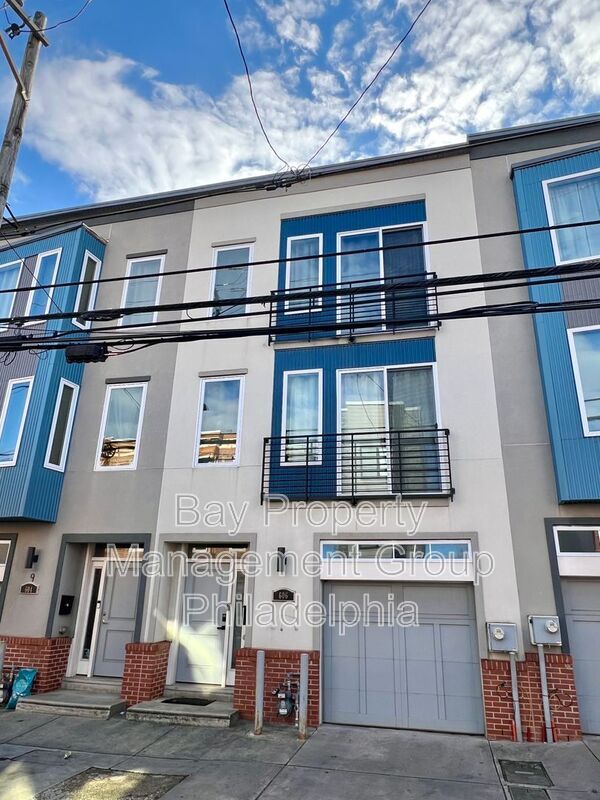 Building Photo - 606 W Jefferson St