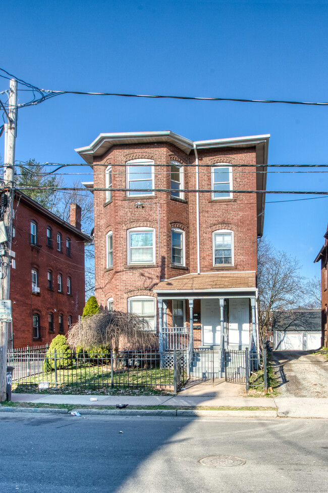 Building Photo - 103 Hungerford St