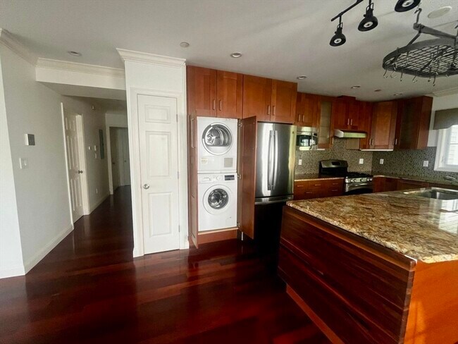 111 Fisher Ave Unit 3 Boston - 111 Fisher Ave Unit 3 Boston Ma Building Photo 