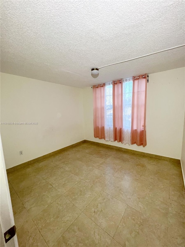 Foto del edificio - 9350 Fontainebleau Blvd