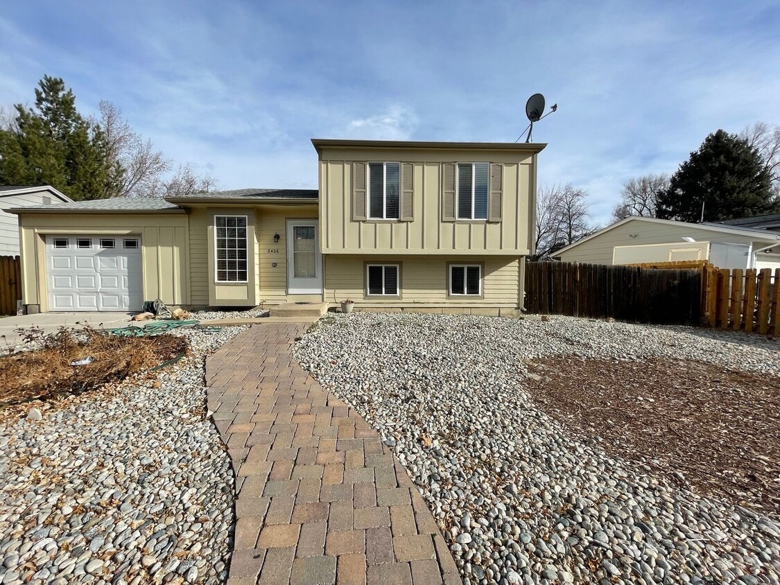 Foto principal - 2406 Bowen St