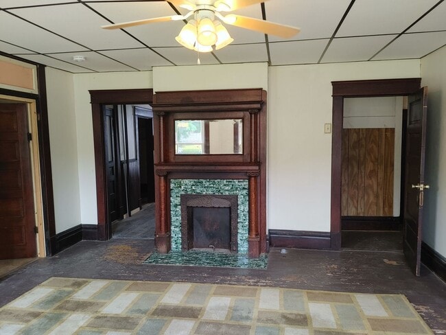 Building Photo - 1027 Lynn Street