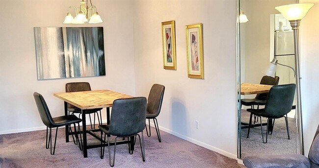 Foto del edificio - 1009 N Ocean Blvd