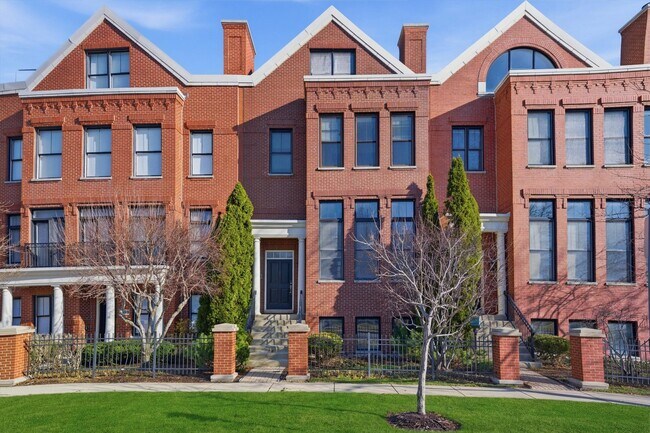 Foto del edificio - 1891 Admiral Ct