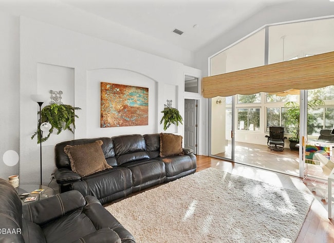 sala de estar - 3220 Galty Cir