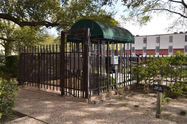 Building Photo - 7510 Hornwood Dr