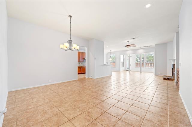 Building Photo - 7076 Alcala
