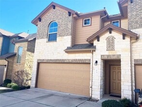 Building Photo - 1001 Zodiac Ln