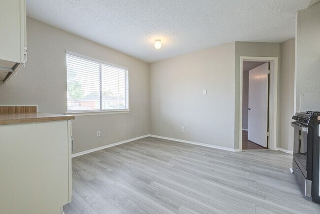 Foto del edificio - 20135 Telegraph Square Ln