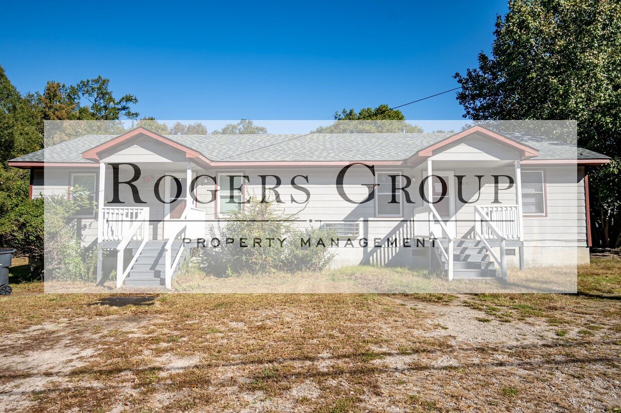 Foto principal - #103*** - 811-813 Hughes St Duplex