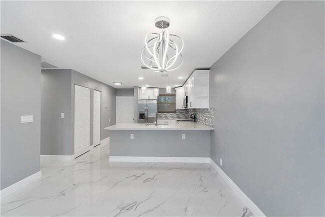 Building Photo - 11477 NW 39th Ct