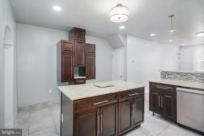 Foto del edificio - 1610 S 24th St