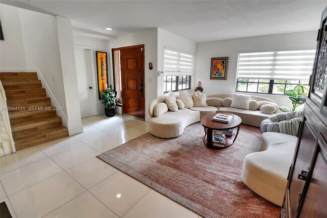 Foto del edificio - 17920 NW 68th Ave