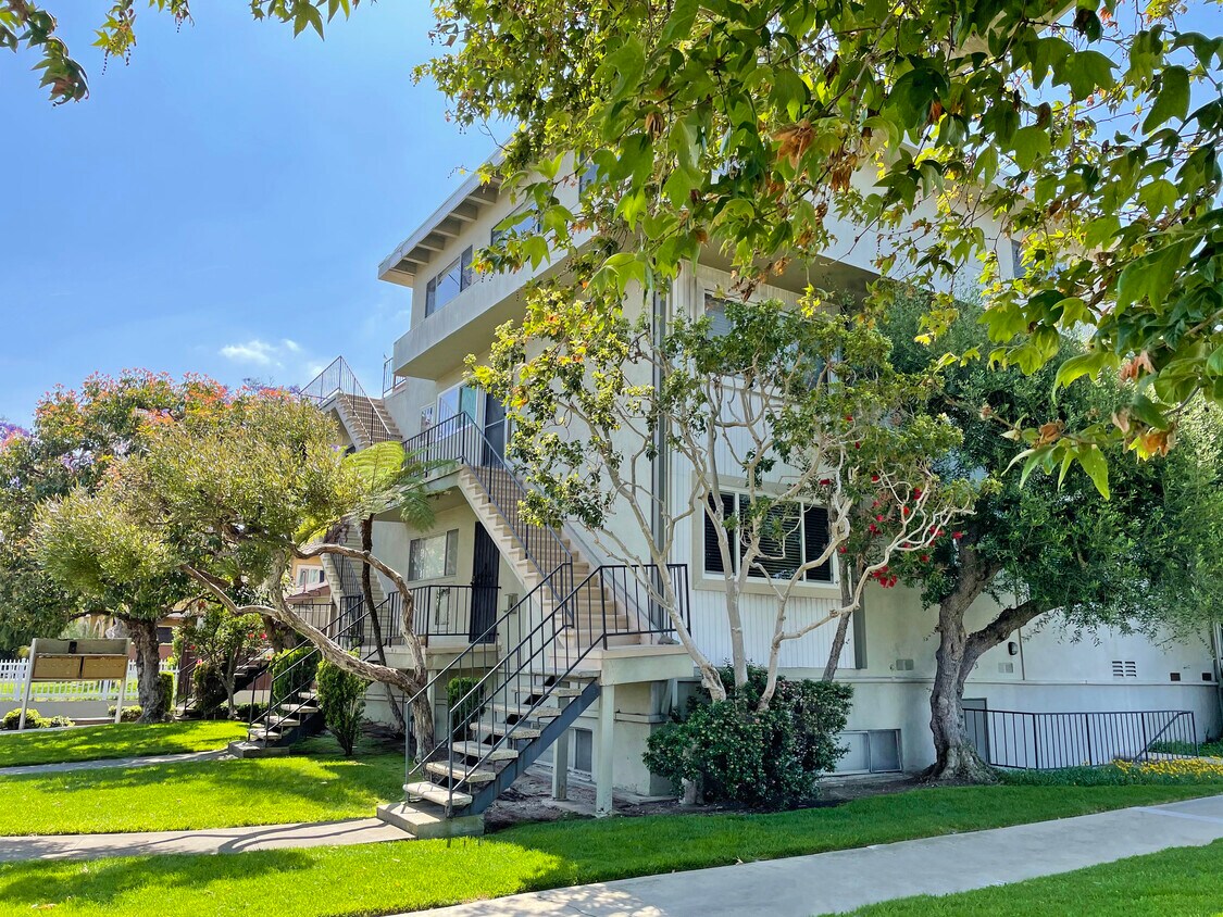 2910 Aviation Pl, Redondo Beach, CA 90278 Apartments Redondo Beach