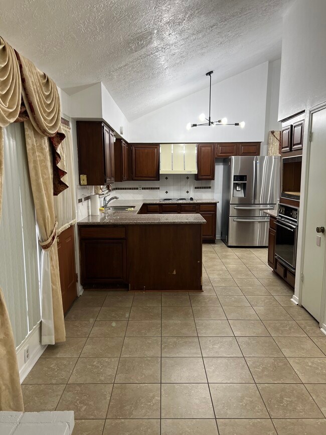 Building Photo - 2931 Sunwood Dr