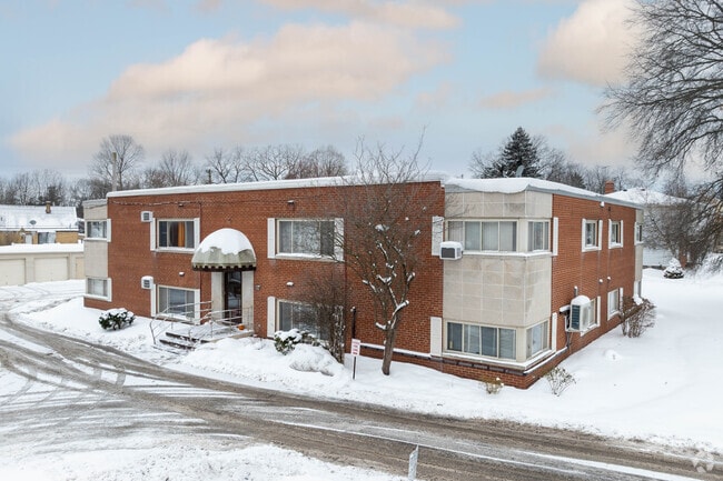 Solon Park Condominiums