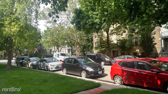 Building Photo - 5066 N Wolcott Ave