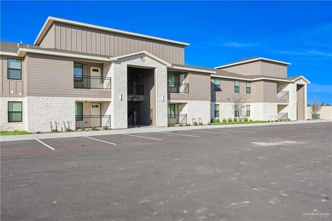 Foto del edificio - 13 N 23rd St