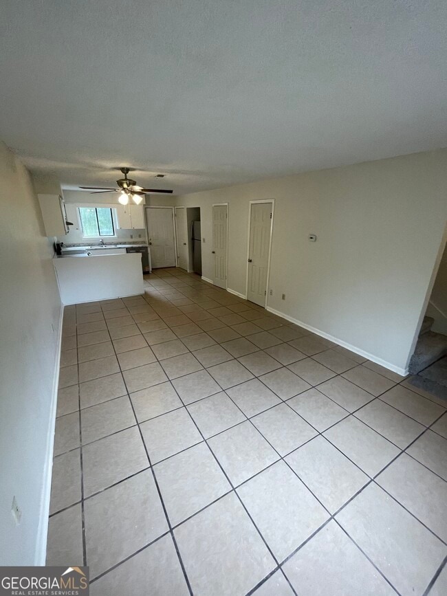 Foto del edificio - 115 S East St