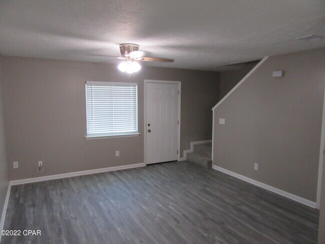 Foto del edificio - 2912 Sequoia Ave