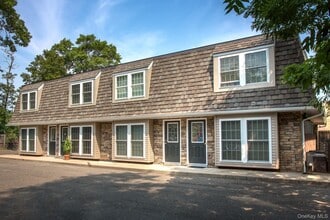 Building Photo - 97 W Oak St